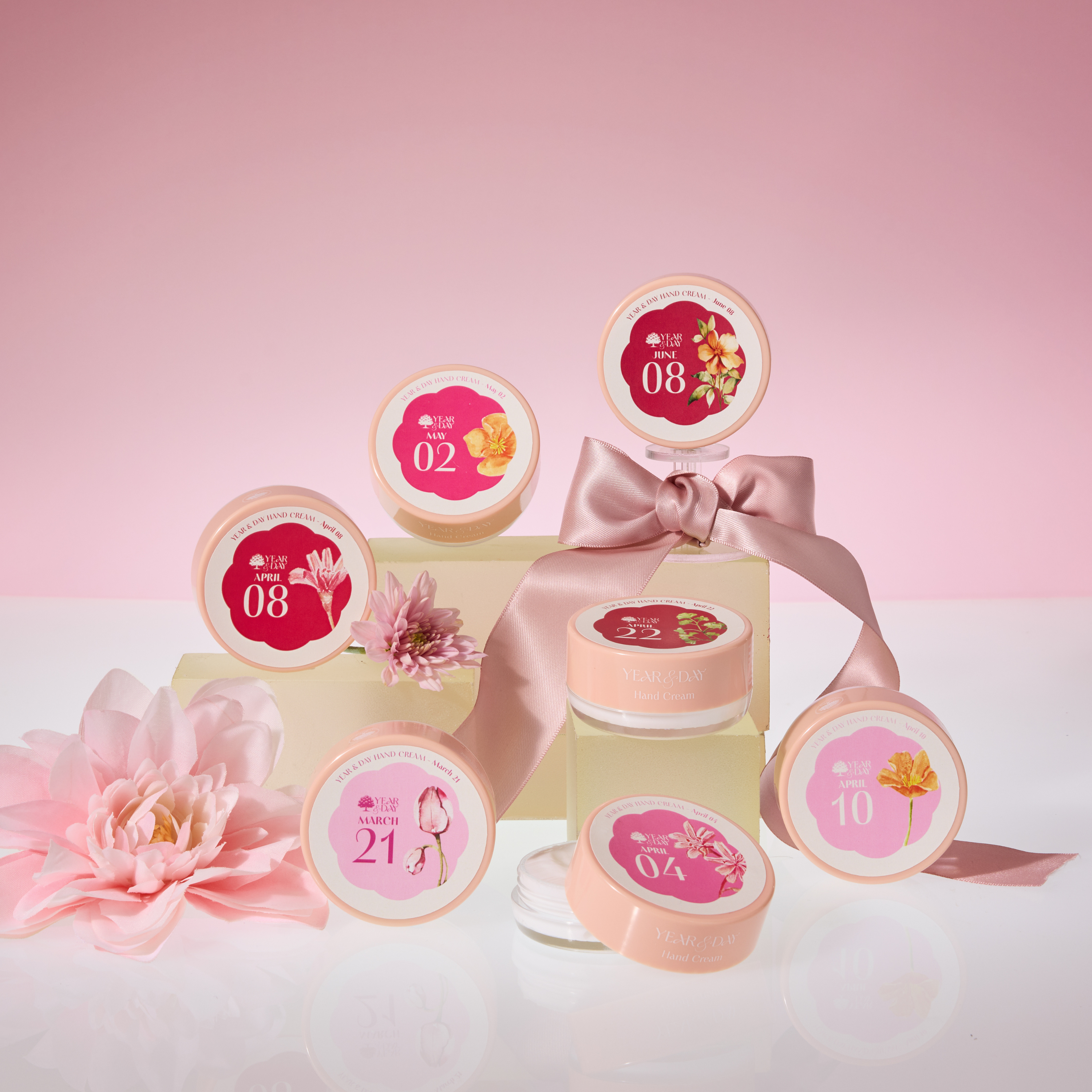 Personalized Hand Cream Gift — Year & Day 366 Days Collection | April